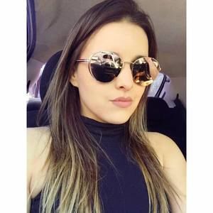 Meet your Posher, Talia